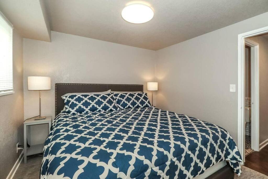Holly First Floor 2 King Beds Βίλα Κάνσας Σίτι Εξωτερικό φωτογραφία