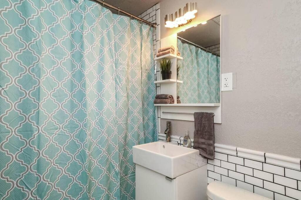 Holly First Floor 2 King Beds Βίλα Κάνσας Σίτι Εξωτερικό φωτογραφία