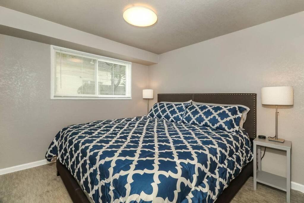 Holly First Floor 2 King Beds Βίλα Κάνσας Σίτι Εξωτερικό φωτογραφία